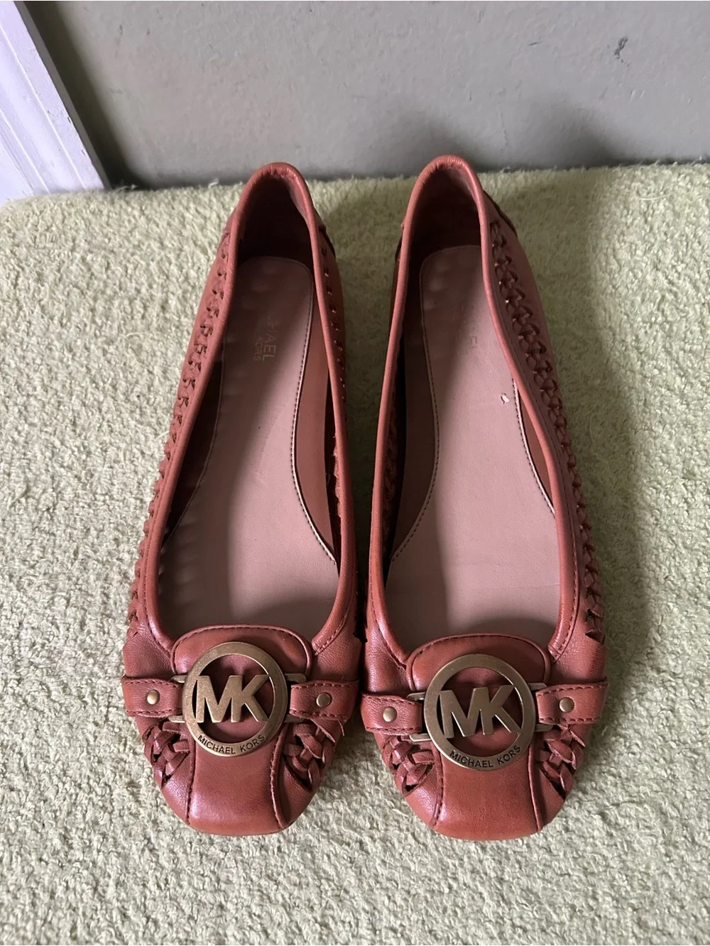 NWOB Michael Kors Tan Leather MK Logo Ballet Flats Sz 7.5